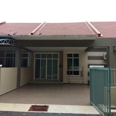 Z&M Homestay Jertih المظهر الخارجي الصورة